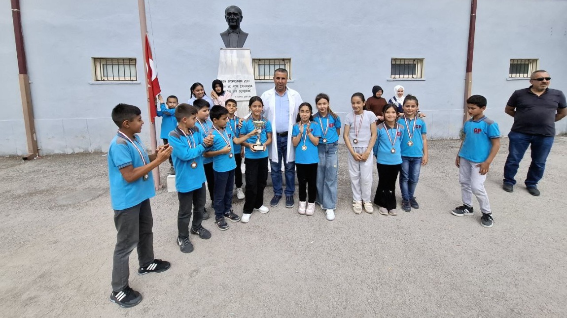 Geleneksel Çocuk Oyunları Ödül Töreni