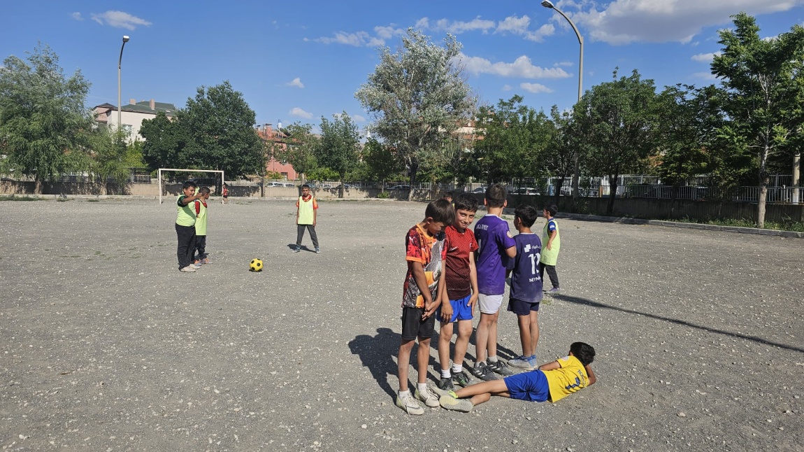 Sınıflar Arası Geleneksel Futbol Turnuvası